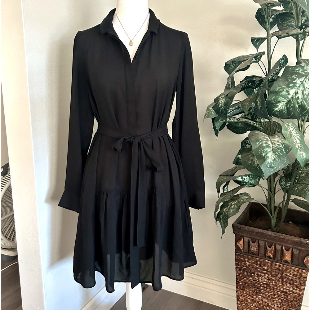 Elegant black dress by Banana Republic